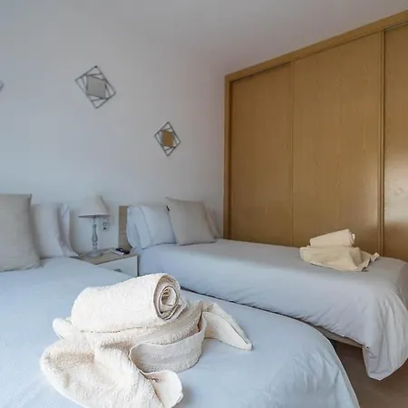 Guestready - Costa Antigua 6Pax בית הארחה אנטיגואה