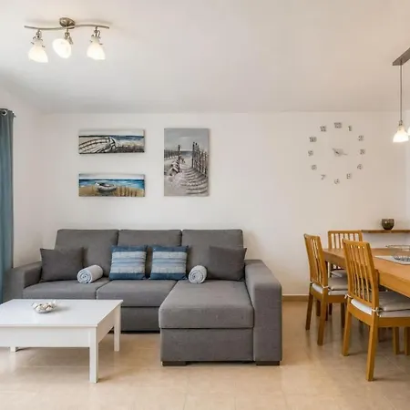 Gasthuis Guestready - With Pool And Terrace 3*