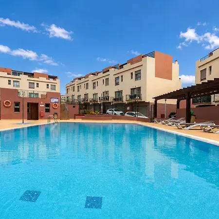 Gasthuis Guestready - With Pool And Terrace 3*