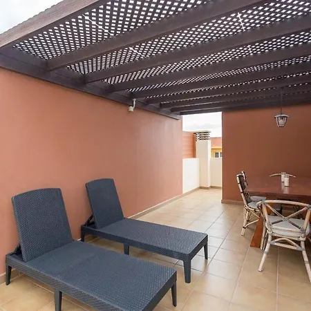 Penzion Guestready - Costa Antigua 6Pax 3*